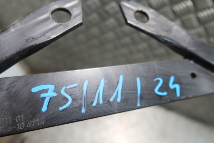 фото №6, Распорка ремня kielichów bmw f30 f31 f20 f21 кронштейн 7378711