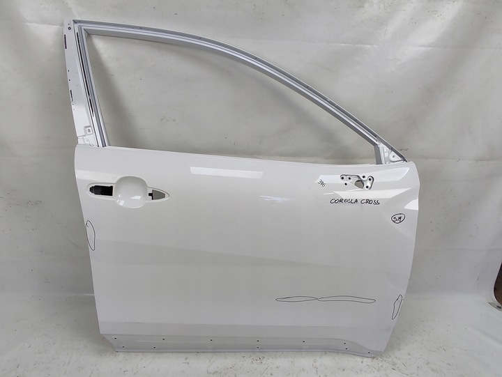 фото №2, Toyota corolla cross дверь правые передние перед 2022-