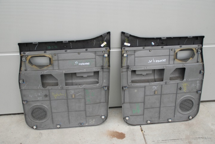 фото №4, Боковина обивка дверь l / p зад ranger ii 06-r