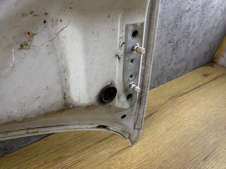 фото №16, Капот кришка двигуна volkswagen polo v 6r - лак lb9a w колір