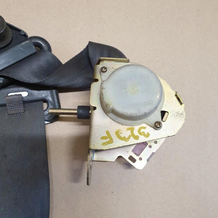 фото №8, Pas безопасности mazda 323f oem номер 5620194 0418070