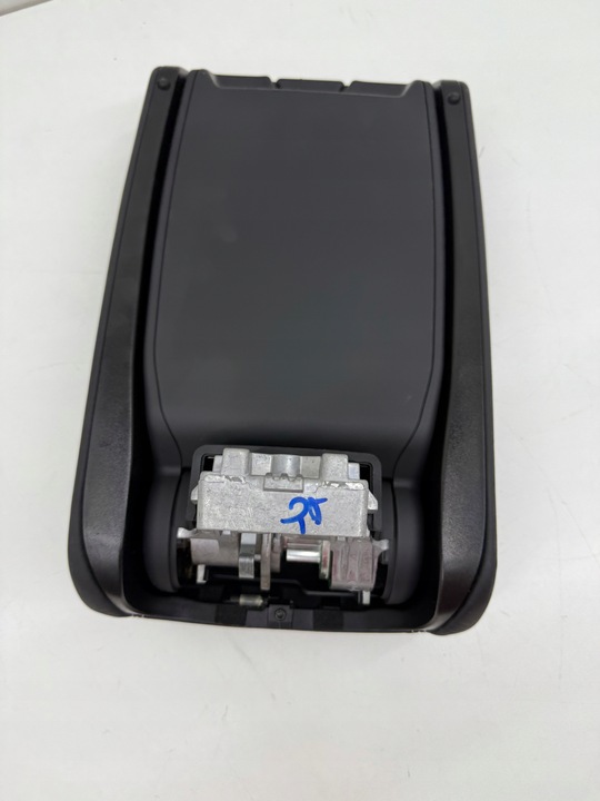 фото №15, Audi a6 s6 s7 c7 s-line подлокотник ze бардачком туннеля среднего чёрный!