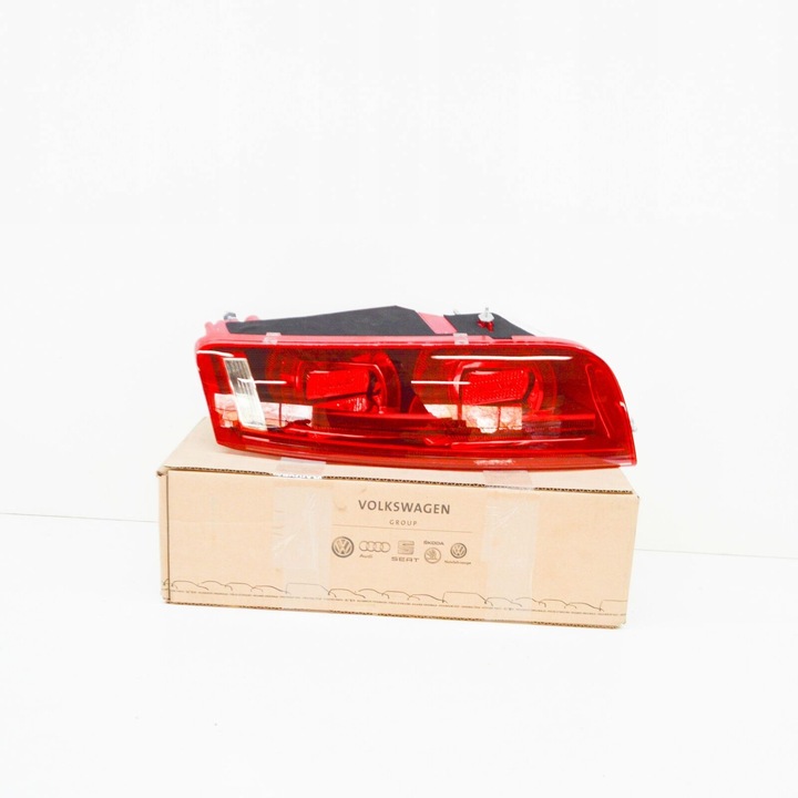 фото №1, Audi r8 42 rear left taillight 420945095d