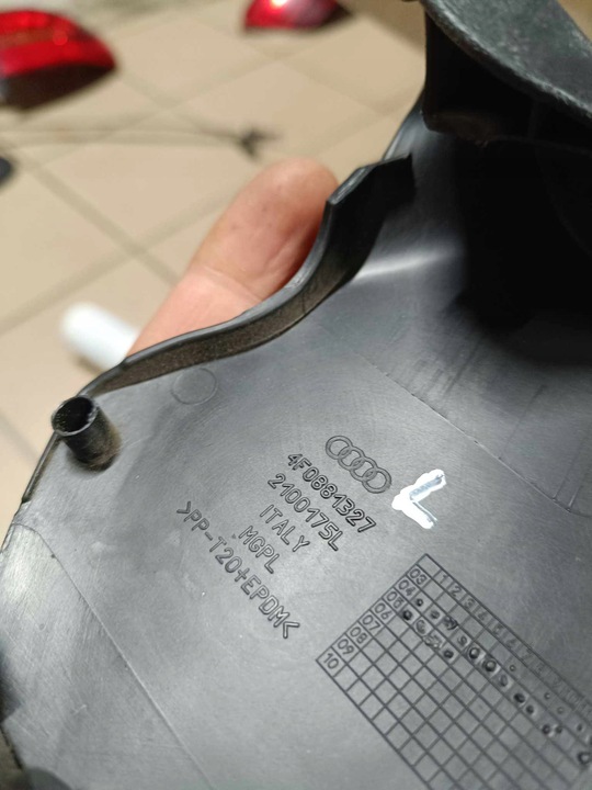 фото №6, Пластик защита сиденья водителя левый перед audi a6 c6 4f0881327