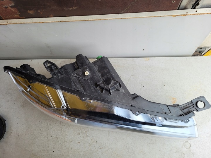 фото №7, Maserati levante лампа правая перед передняя bi-xenon 90080616 usa 670034639