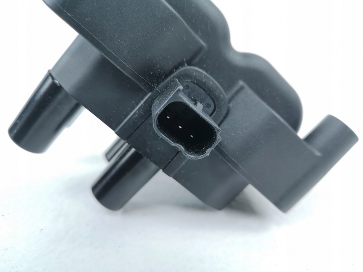 фото №10, Катушка зажигания c-max 1.6 03-