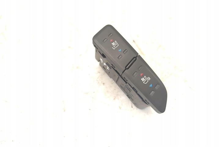 фото №7, Кнопка подогрева сидений kia optima 9371402t000 2.0l бензин 204kw