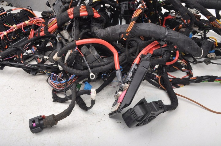 фото №9, Bmw f46 рестайлинг жгут установка интерьера 9270356