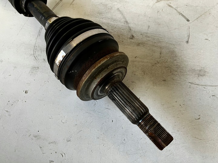 фото №3, Camry viii гібрид піввісь ліва комплектна