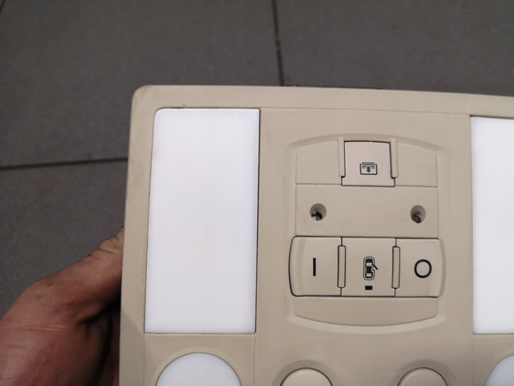 фото №7, Лампа стеля audi a8 d3 krem 4e0947111ab