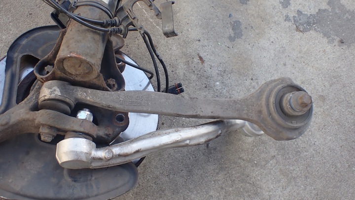 фото №9, Mercedes c w204 поворотный кулак амортизатор правый перед