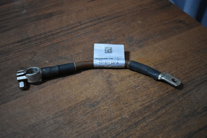 фото №1, Идеальная клемма минусовая porsche taycan 1