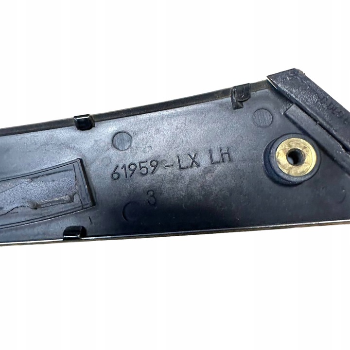 фото №7, Chrysler 300c 2015 левая сторона планка / прокладка стёкла дверь задних