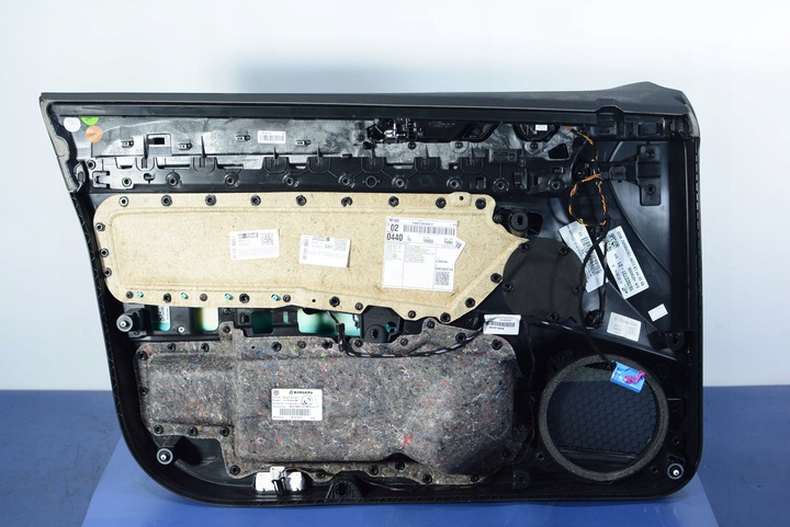 фото №4, Vw passat b8 универсал обивка дверь правые перед eu