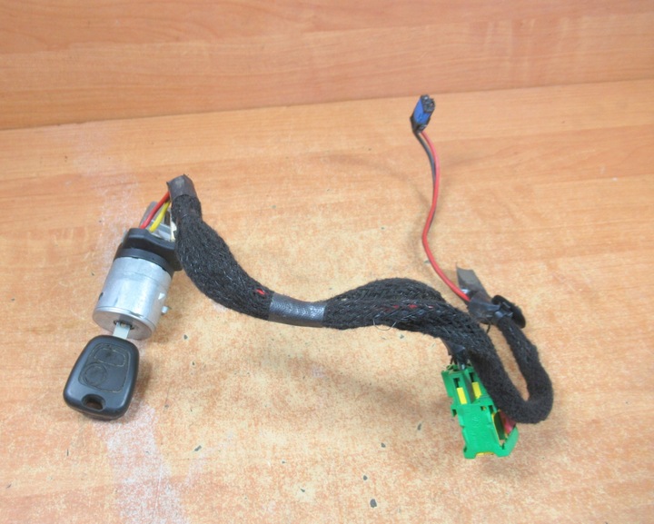 фото №1, Замок зажигания жало ключа ключа peugeot 307 3d 5d hb универсал sw 01-05 r 36353100