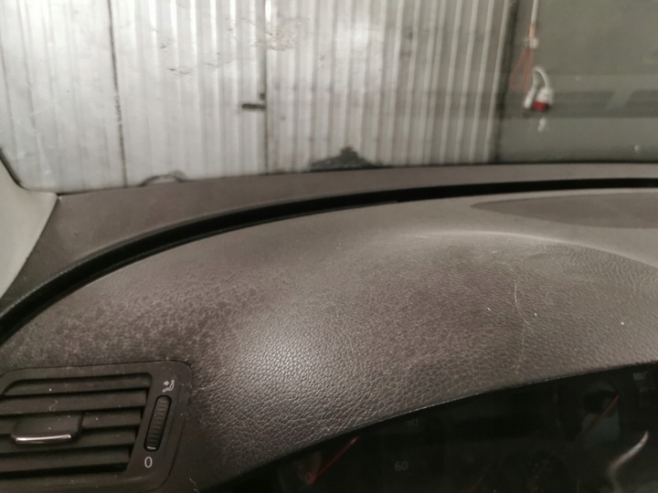 фото №10, Панель консоль капот чорна європа vw passat b6