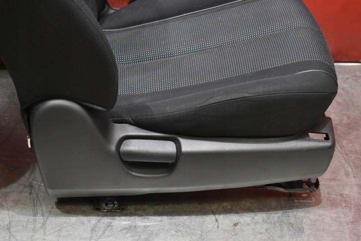 фото №13, Сиденье сиденья комплект боковина обшивки eu mazda 2 de 5d 07-10