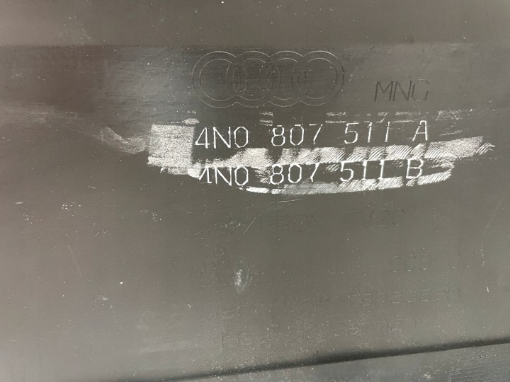 фото №13, Audi a8 d5 17r задній бампер 4n0807511a