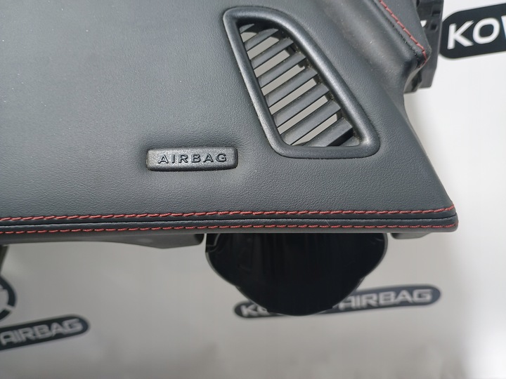 фото №6, Mercedes w205 w 205 передний рестайлинг гладкая панель консоль подушка безопасности ремни оригинал