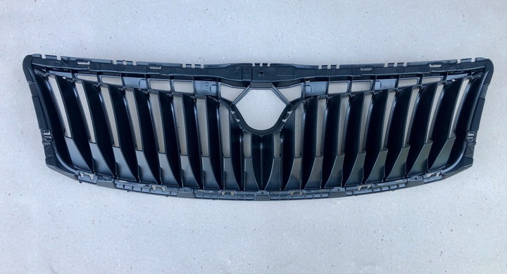 фото №5, Skoda octavia ii 08- рестайлинг рамка решётка 1z0853651c