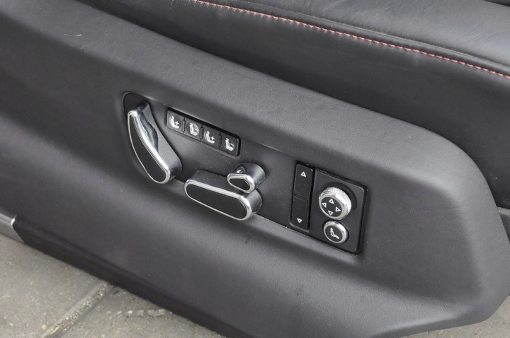 фото №10, Bentley bentayga прокладка интерьера сиденья диван обшивки кожа