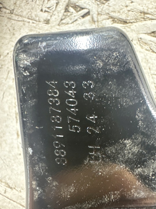 фото №3, Volvo ex30- кронштейн кріплення балка ременя перед