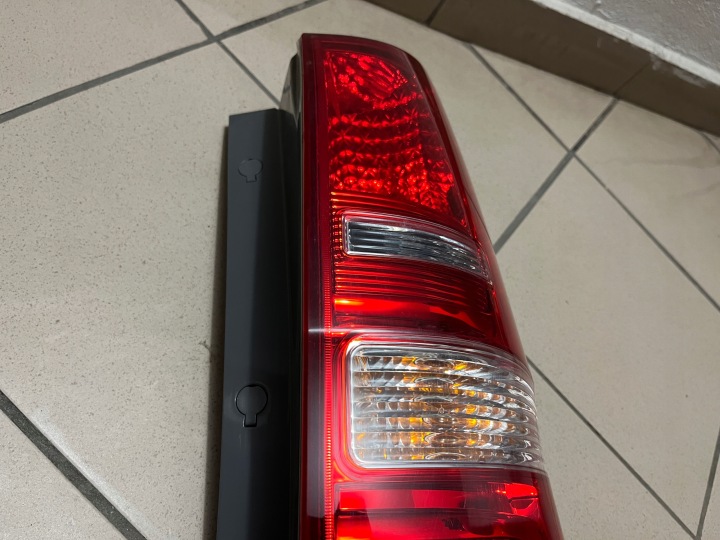 фото №9, Hyundai h300 h-300 фара задняя зад правая