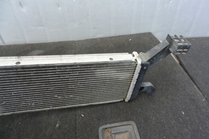 фото №8, Додатковий радіаторів води 3.0 b quattroporte ghibli