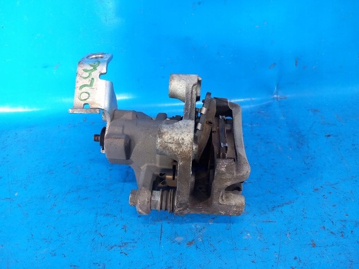 фото №4, Суппорт тормозной зад. lew. toyota prius 16 4785047110