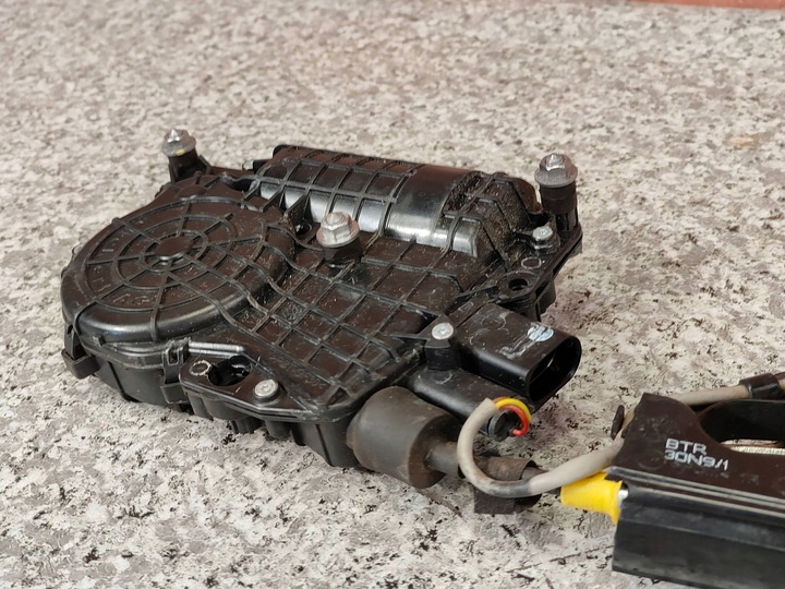 фото №7, Bmw x5 e70 x6 e71 замок двері правий перед доводчик soft close 7167582