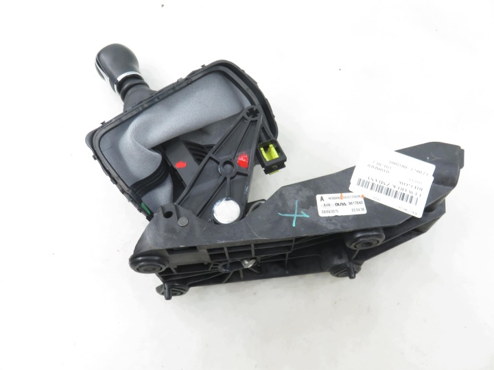 фото №8, Домкрат nissan qashqai ii j11, j11_ 1.2 dig-t - hr12ddt 341017283r