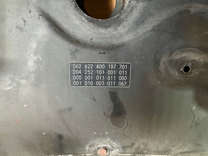 фото №15, Mercedes c-klasa w204 07-11r капот крышка двигателя