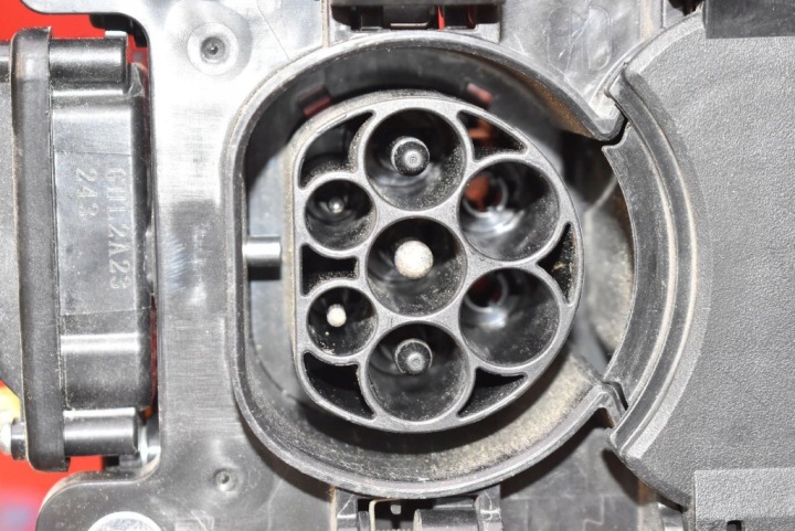 фото №12, Гнездо зарядки g908242030 toyota bz4x 204 km 22-