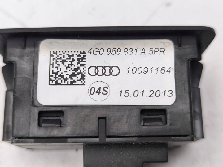 фото №8, Audi a7 s7 4g 2013 кнопка открывания крышки багажника