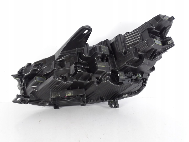 фото №14, Reflaktor лампа перед праві оригінальна mustang mach e lj8b-13e014-de ідеальний