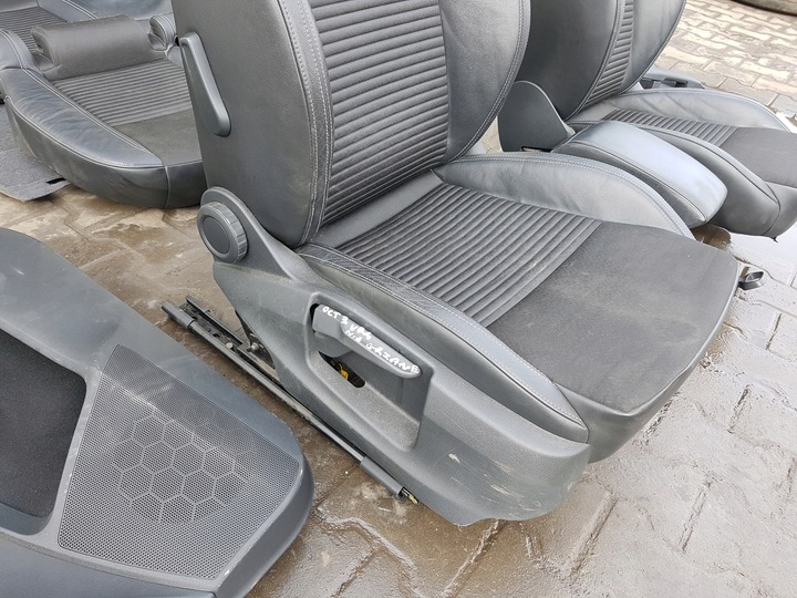 фото №8, Skoda octavia 3 iii vrs hb сидіння диван обшивки