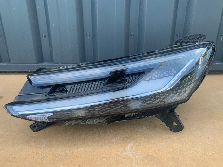 фото №1, Лампа левая полный led mg marvel r