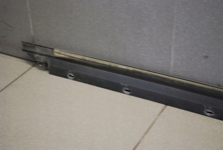 фото №11, Планка хром левый перед audi a6 c5 4b0853283j