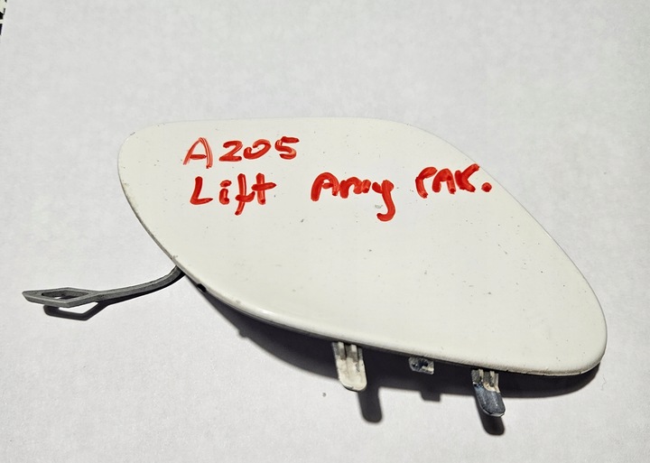 фото №1, Класс c w205 рестайлинг заглушка фаркоп перед amg a2058856402