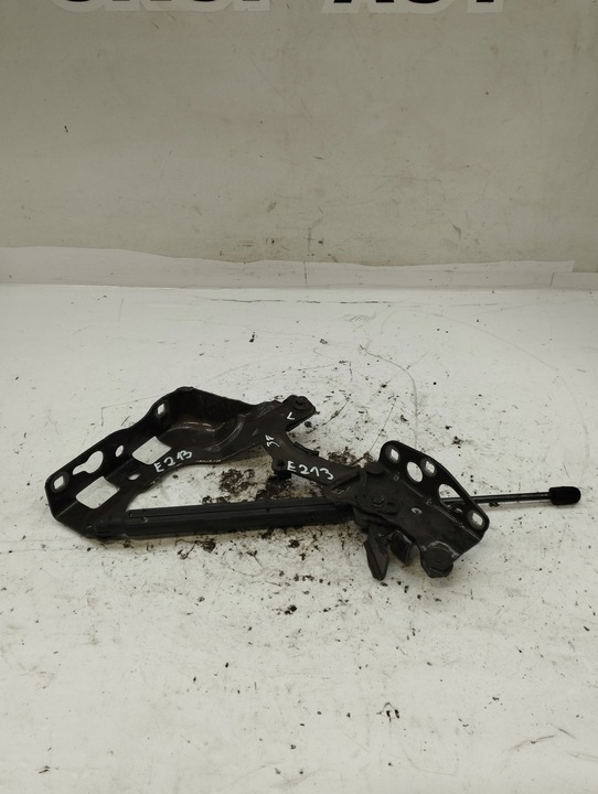 фото №1, Mercedes w213 петля капота правый левый a2138800228