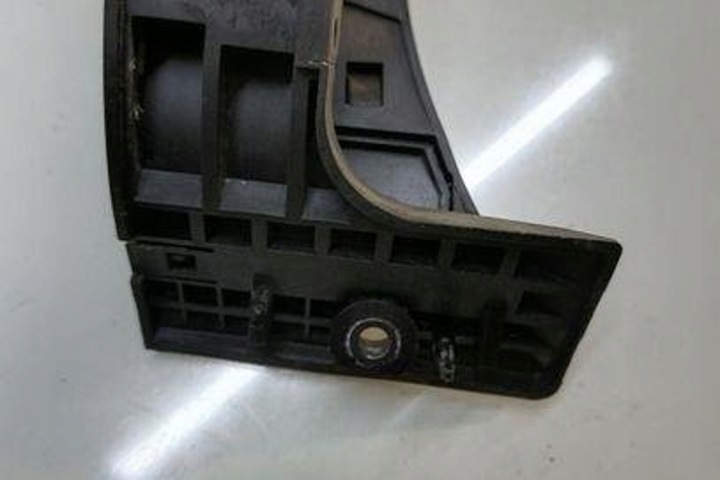 фото №7, Педаль газа bmw 3 touring e91 6772646 2.0l дизель 130kw 2008