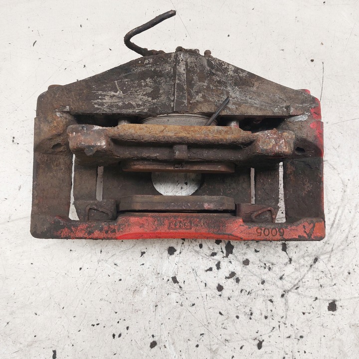 фото №6, Audi a6 c5 2,7t суппорт тормозной левый перед