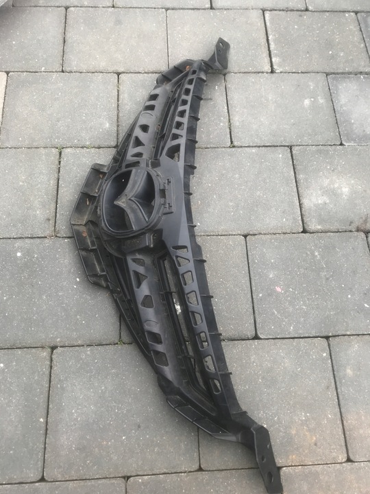 фото №1, Решётка решётка радиатора mazda 3 sedan sport