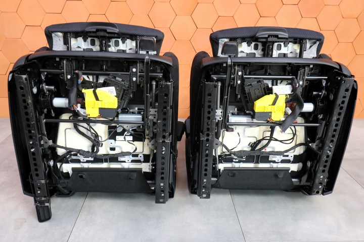 фото №15, Bmw 5' g30 lci салон сиденья з підігрівом sport алькантара антрацит 20 km !!