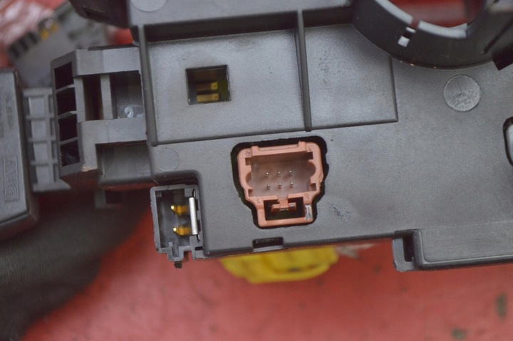 фото №9, Переключатель комбинированный переключатель-паук 96533582xt peugeot 307 1 i универсал 01-05