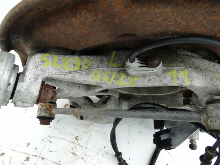 фото №11, Mercedes поворотный кулак задняя левая sl 230 r230 0904