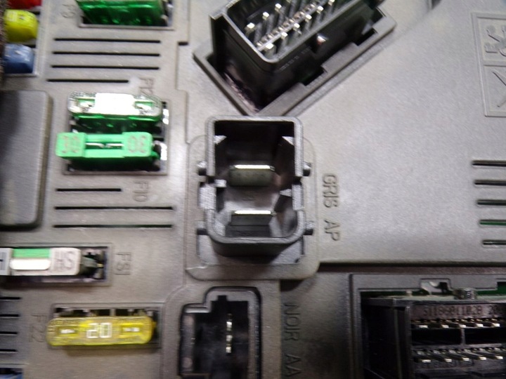 фото №7, Peugeot 407 sw коробка модуль предохранителей bsi 9655221280