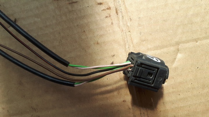 фото №11, Разъём штекер радара дистроник 4f0972708 vag