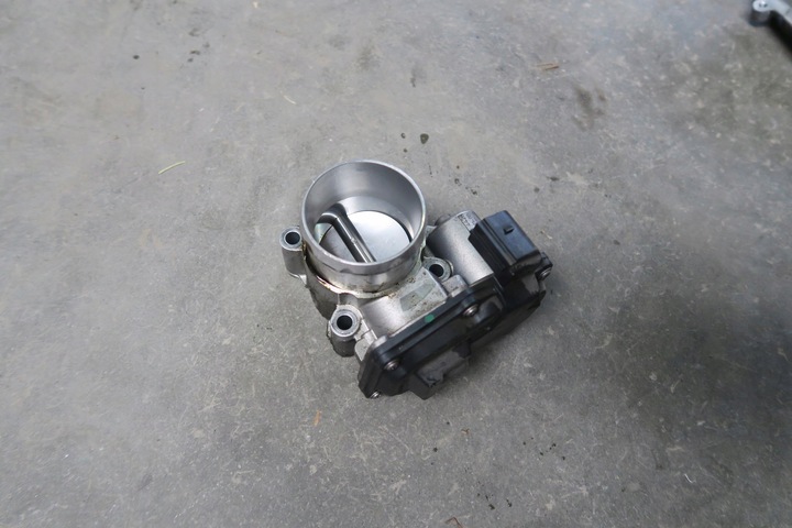 фото №1, Ford kuga mk2 втулка стабілізатора 1.5 ecoboost дросельна заслінка