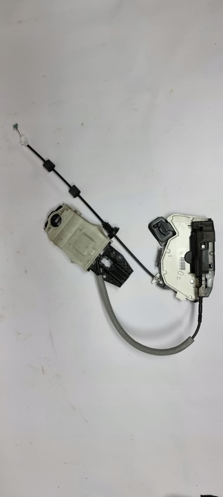 фото №1, Замок тримач ручка octavia 5l0837885c 5e2837015